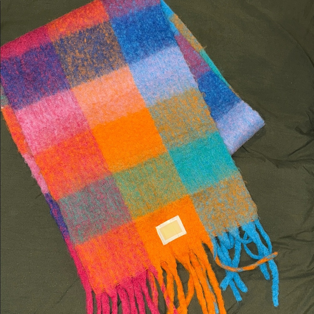 Yllw the Label Colorful Scarf